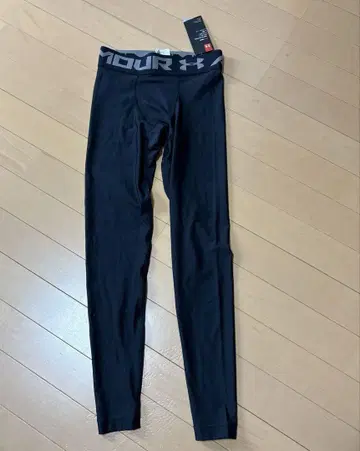 UNDER ARMOUR 스패츠