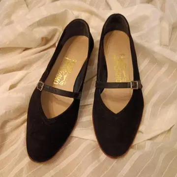 Ferragamo 블랙 스웨이드 플랫슈즈
