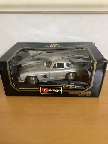메르세데스 300SL 1/18 Bburago