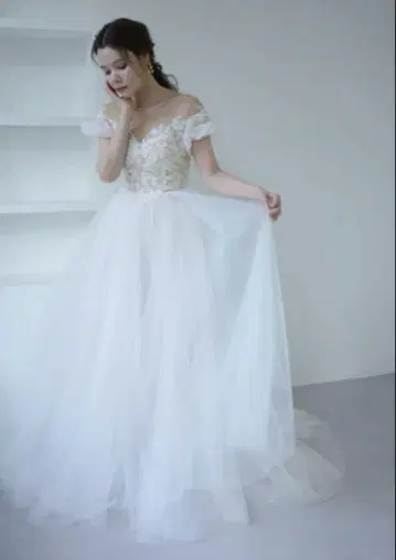 dressproduction 퍼프 슬리브 오프숄더 A라인 드레스
