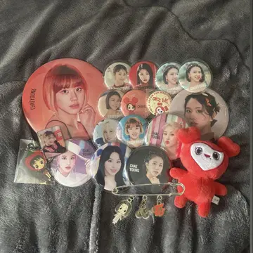 TWICE 채영 캔뱃지 묶음 판매