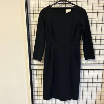 UNITED ARROWS 블랙 무릎 기장 원피스
