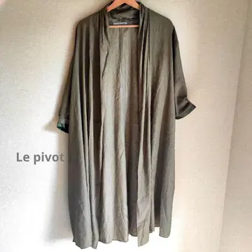 Le pivot 데님 라이크 로브 카키