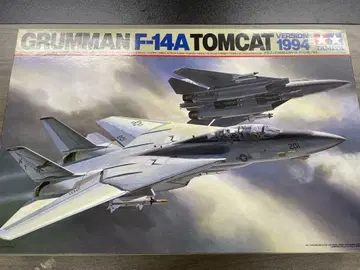 TAMIYA F-14A TOMCAT 1:32 스케일