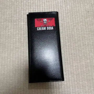 크림 소다 장지갑
