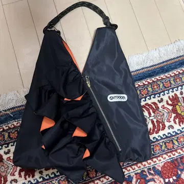 Outdoor LIPLAY 숄더백