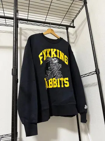 FXKKING RABBITS 블랙 맨투맨