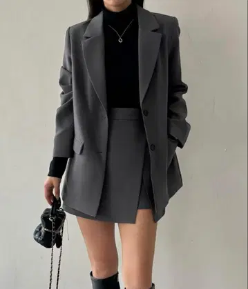 오버 사이즈 자켓 + 미니 스커트 셋업 그레이