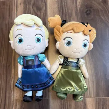 디즈니 스토어 겨울왕국 봉제 인형 안나 엘사 유년기 2체 세트