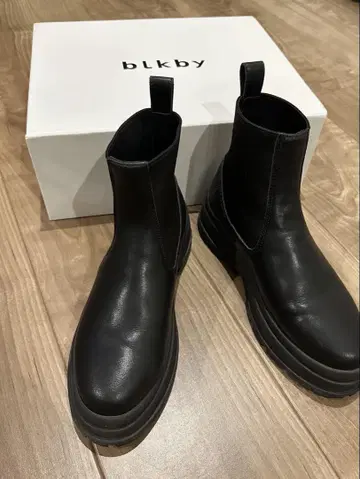 블랙 바이 마우지 사이드 고어 부츠 38