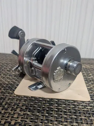 새상품급 ABU 2500c 아부 2500c 아부가르시아 앰버서더