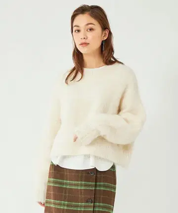알파카 믹스 샤기 크롭 풀오버 니트