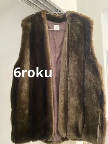 6roku beauty&youth 페이크 퍼 베스트