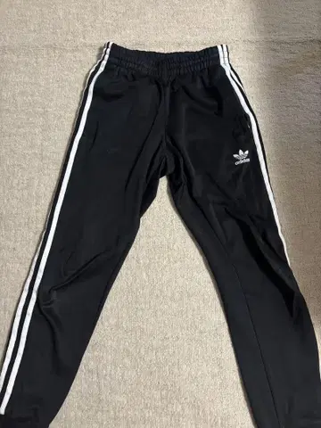 adidas 블랙 맨투맨
