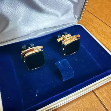 블랙 스퀘어 커프스 단추 케이스 포함