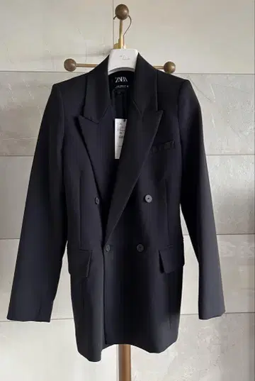 ZARA 블랙 테일러드 자켓