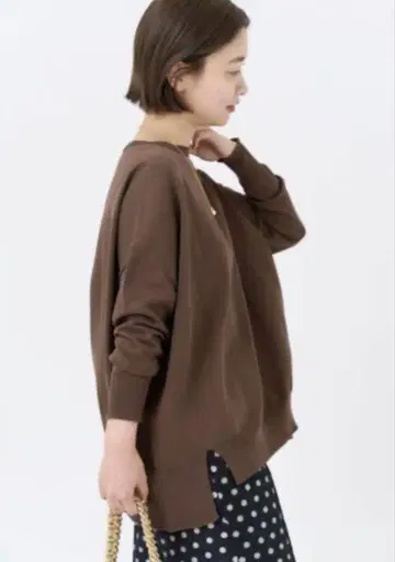 IENA 코튼 스트레치 NEO 와이드 긴팔 풀오버 브라운