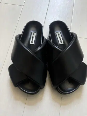 JIL SANDER 패디드 스트랩 가죽 샌들 사이즈:40