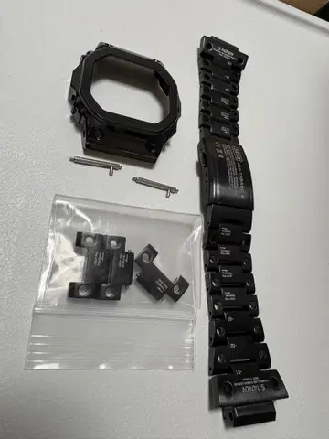 G-SHOCK 5600 시리즈 메탈 밴딩