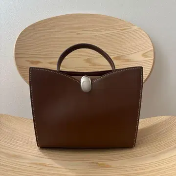 브라운 핸드백
