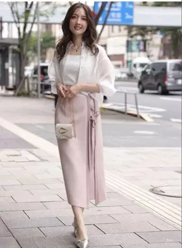 미사용 새상품 아푸와이저 리셰 배색 레이스업 스커트