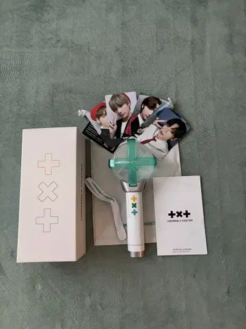 새상품급! TXT MOA봉 응원봉 ver.1 트레이딩 카드 포함