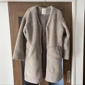 [ 새상품급 ] 보아 노카라 코트 베이지 그레이지