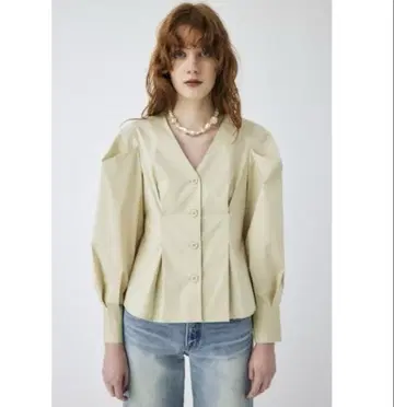[ 새상품 ] MOUSSY 베이지 긴팔 셔츠 FREE
