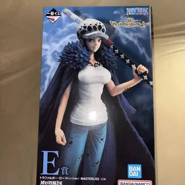 트라팔가 로 피규어 E상