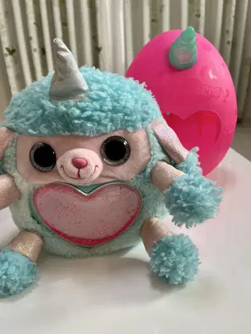 Rainbowcorns? 스카이블루 봉제 인형과 알 모양 케이스