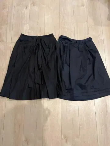 BE CHIC 블랙 플레어 스커트 38