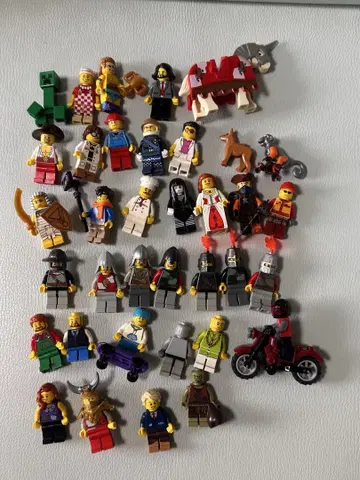 LEGO 미니 피규어 세트 35개 이상