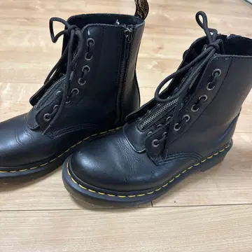 Dr.Martens 1460 Pascal Front Zip