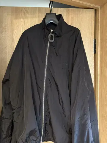 jw anderson 나일론 자켓 블랙