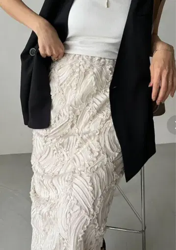 새상품급 카프리슈 레마쥬 라인 레이스 스커트 아이보리