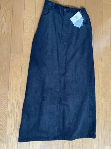 미사용 새상품 Lugnoncure 블랙 코듀로이 롱 스커트 L