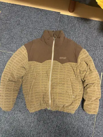SUPPLIER 다운 자켓 브라운