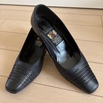 MIHAMA 요코하마제 블랙 펌프스