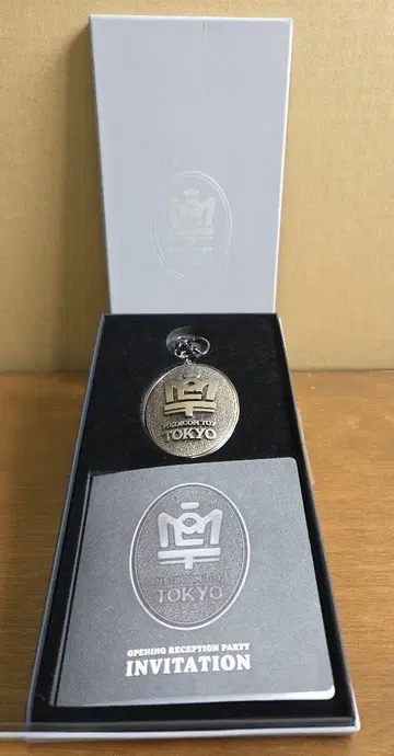 MEDICOM TOY 메달 참