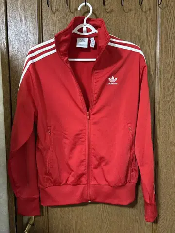 adidas 레드 저지 M 사이즈