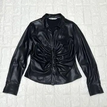 ZARA 프론트 개더 가죽 셔츠
