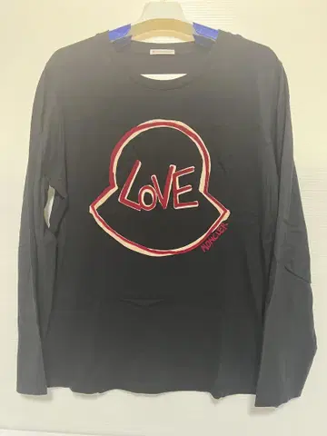 MONCLER LOVE 프린트 여성용 긴팔 T셔츠 블랙