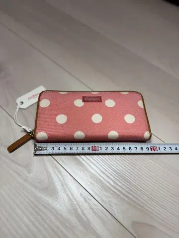Cath Kidston 장지갑 도트 무늬 핑크 라운드 지퍼 미사용 새상품