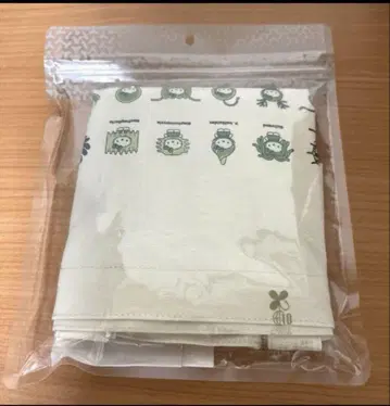 Algae x Hello Kitty 에코백 M 사이즈