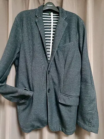 베네통 블랙 자켓 스트라이프 안감