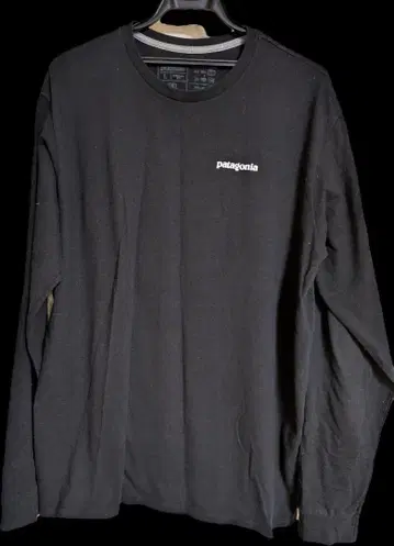 patagonia 블랙 롱 슬리브 티셔츠