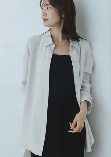[ 미사용품 ] 노블 시즌 컬러 플레인 셔츠