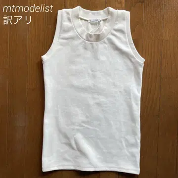mtmodelist 슬리브리스 니트탑