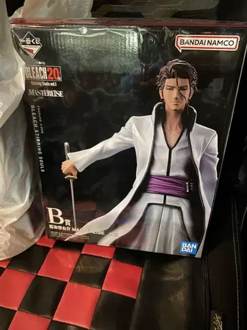 BLEACH 제일복권 B상 아이젠 소스케 피규어