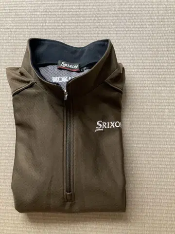 Srixon 브라운 집업 셔츠